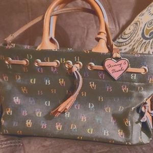 Dooney & Bourke